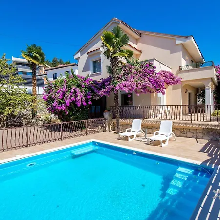 Hana Villa